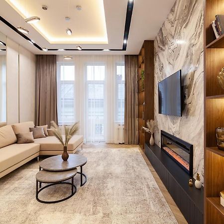 Royal Apartment On Fredra 4A Lviv Luaran gambar